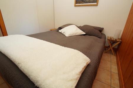Holiday in mountain resort 3 room apartment 6 people (E112) - Les Chalets d'Or - Les 2 Alpes