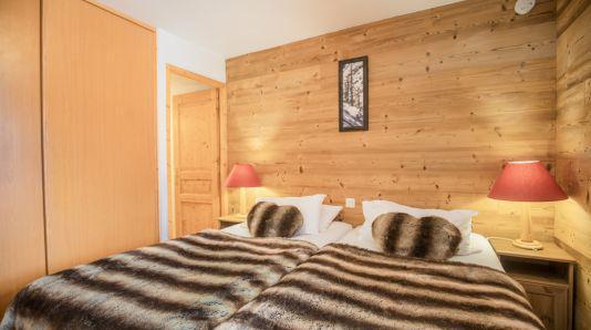 Holiday in mountain resort 7 room duplex chalet 12 people (Katerina) - Les Chalets de Bettaix - Les Menuires - Bedroom