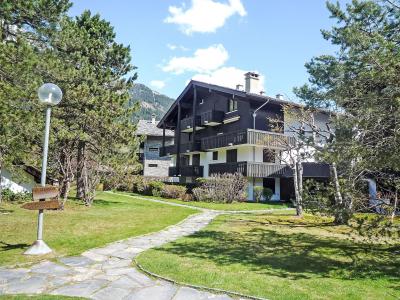 Vacanze in montagna Les Chalets de Champraz - Chamonix - Esteriore estate