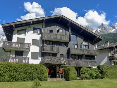 Vacanze in montagna Les Chalets de Champraz - Chamonix - Esteriore estate