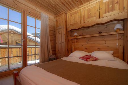 Holiday in mountain resort Les Chalets de Crête Côte Village - La Plagne - Bedroom
