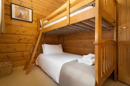 Urlaub in den Bergen Les Chalets de Crête Côte Village - La Plagne - Einfaches Mezzanine Bett