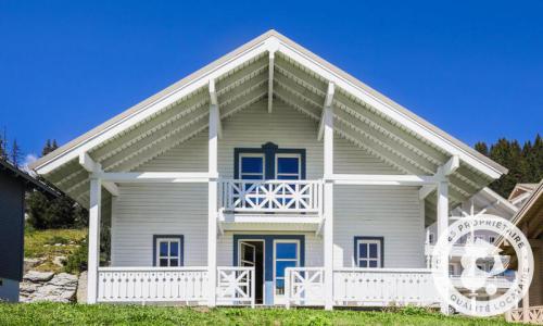 Urlaub in den Bergen 5 Zimmer Chalet für 8 Personen (Confort 110m²) - Les Chalets de Flaine Hameau - MH - Flaine - Draußen im Sommer