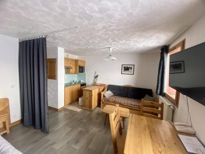 Vakantie in de bergen Les Chalets de l'Adonis - Les Menuires - Woonkamer