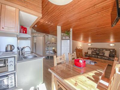 Holiday in mountain resort Les Chalets de la Pyramide - Aussois - Kitchen