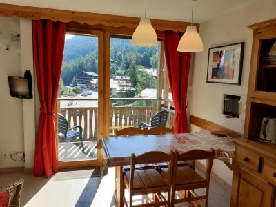 Holiday in mountain resort 2 room apartment 4 people (1207) - Les Chalets de la Vanoise - La Norma - Living room