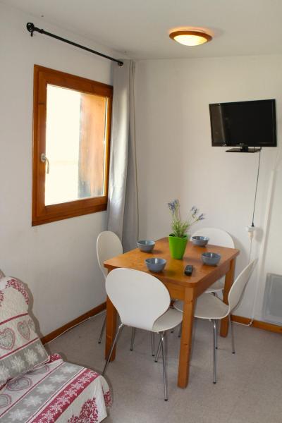 Holiday in mountain resort 3 room apartment 4 people (GE21) - Les Chalets de SuperD Gentiane - Superdévoluy - Living room