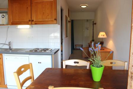 Vakantie in de bergen Appartement 2 kamers bergnis 6 personen (GE83) - Les Chalets de SuperD Gentiane - Superdévoluy - Woonkamer