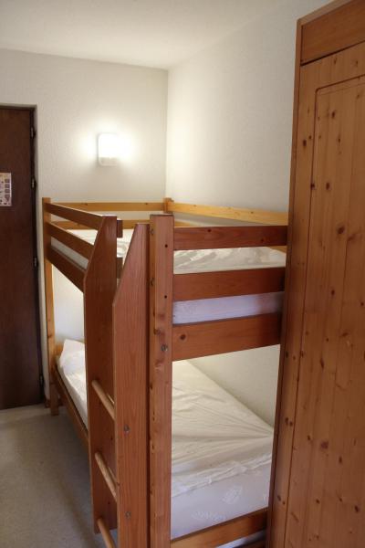 Holiday in mountain resort 2 room apartment sleeping corner 6 people (HE52) - Les Chalets de SuperD Hélianthème - Superdévoluy - Bedroom