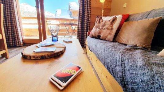 Holiday in mountain resort 2 room apartment 4 people (C32) - Les Chalets des Rennes - Vars - Living room
