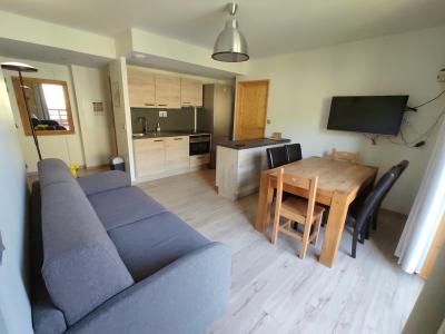 Holiday in mountain resort 3 room duplex apartment 6 people (M14) - Les Chalets des Rennes - Vars - Living room
