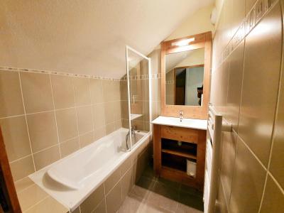 Holiday in mountain resort 3 room duplex apartment 6 people (G31) - Les Chalets des Rennes - Vars