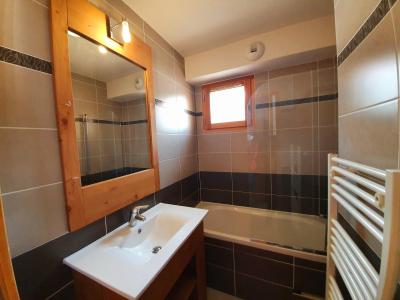 Holiday in mountain resort 2 room apartment 4 people (A53) - Les Chalets des Rennes - Vars