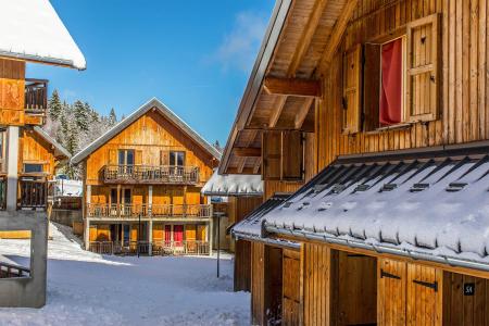 Holiday in mountain resort Les Chalets du Berger Premium - La Féclaz - 