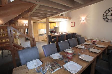Holiday in mountain resort Les Chalets du Grand Galibier - Valloire