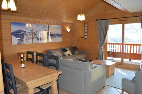 Holiday in mountain resort 4 room apartment 8 people (C10) - Les Chalets du Gypse - Saint Martin de Belleville - Living room