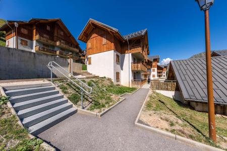 Ski verhuur Les Chalets du Hameau des Aiguilles - Albiez Montrond - Buiten zomer