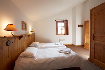 Holiday in mountain resort Les Chalets du Soleil - Les Menuires - Bedroom