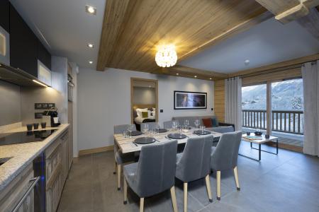 Holiday in mountain resort 3 room apartment 6 people (Mont Blanc view) - Les Chalets Eléna - Les Houches - Dining area