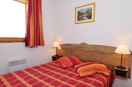 Holiday in mountain resort Les Chalets Goélia - La Toussuire - Bedroom