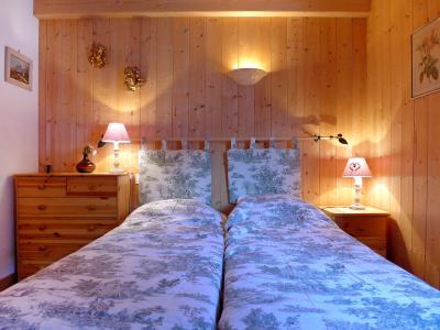 Holiday in mountain resort 3 room apartment 6 people (2) - Les Charmoz - Chamonix - Cabin
