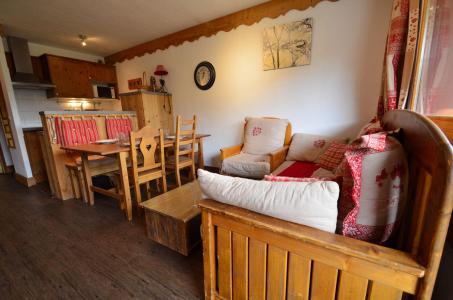 Vakantie in de bergen Appartement 2 kabine kamers 4 personen (202) - Les Côtes d'Or Chalet Argentière - Les Menuires - Woonkamer