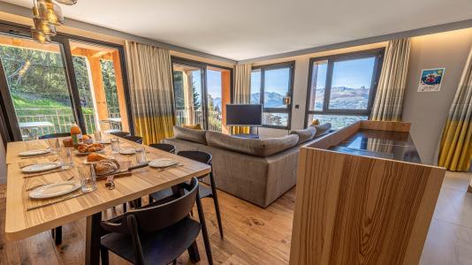 Holiday in mountain resort 5 room duplex apartment 8 people (B10) - Les Cristaux - Les Arcs - Living room