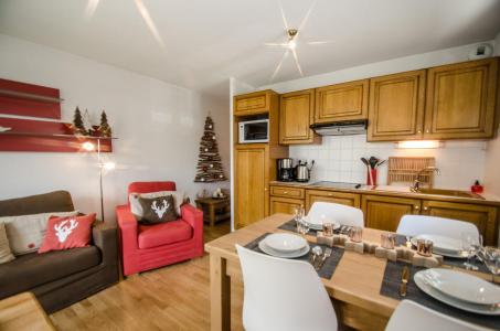 Holiday in mountain resort 3 room apartment 4 people (LITCHI) - Les Fermes de Montenvers - Chamonix - Kitchen