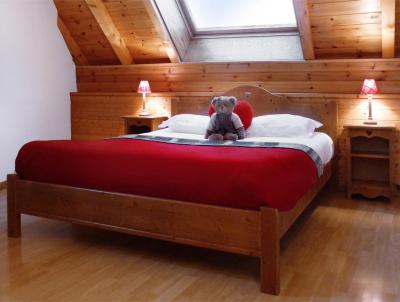 Holiday in mountain resort 6 room apartment 12 people (4) - Les Fermes du Planet - Valloire - Bedroom
