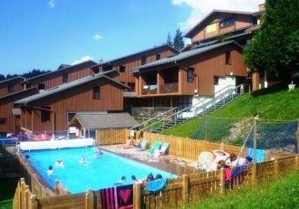Vacances en montagne Les Flocons Verts - Les Carroz - Piscine