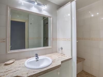 Holiday in mountain resort 3 room apartment 6 people (10) - Les Grandes Balmes II - Tignes - Shower room