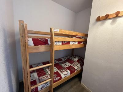 Holiday in mountain resort 2 room apartment sleeping corner 6 people (C8) - Les Hauts de Peyragudes - Peyragudes - Bunk beds