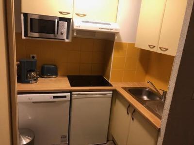 Holiday in mountain resort 3 room duplex apartment 8 people (B18) - Les Hauts de Peyragudes - Peyragudes - Kitchenette