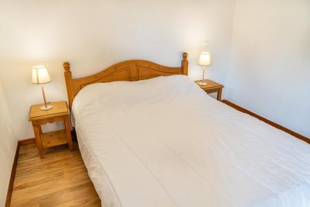 Holiday in mountain resort 2 room apartment cabin 6 people (MBC206) - Les Hauts de Preclaux I - Les Orres - Bedroom