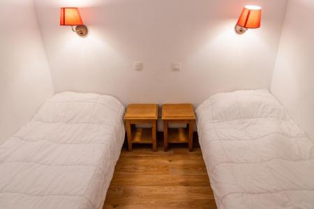 Holiday in mountain resort 2 room apartment cabin 6 people (MBC706) - Les Hauts de Preclaux I - Les Orres - Bedroom