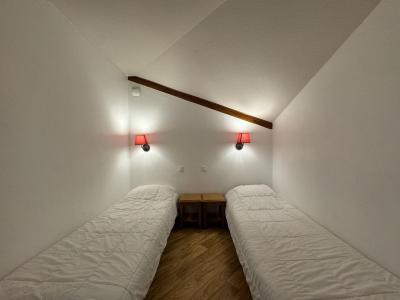 Holiday in mountain resort Studio cabin 4 people (MBC701) - Les Hauts de Preclaux I - Les Orres - Bedroom