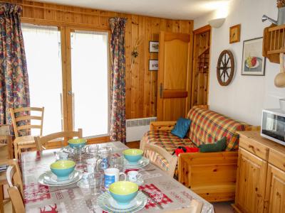 Urlaub in den Bergen 3-Zimmer-Appartment für 4 Personen (5) - Les Jardins Alpins - Saint Gervais - Wohnzimmer