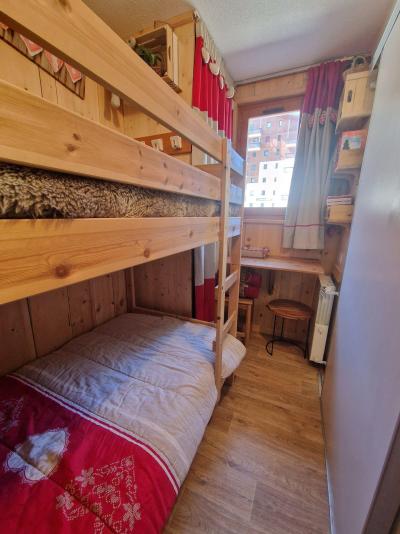 Vakantie in de bergen Appartement 2 kamers 4 personen (108) - Les Mélèzets 2 - Valfréjus - Kamer