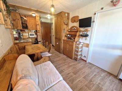 Vakantie in de bergen Appartement 2 kamers 4 personen (108) - Les Mélèzets 2 - Valfréjus - Woonkamer