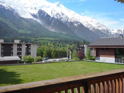 Rent in ski resort 1 room apartment 4 people (1) - Les Pècles - Chamonix - Summer outside