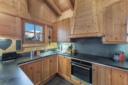 Vacances en montagne Chalet triplex 6 pièces 12 personnes - Les Petits Grebiers - Courchevel - Cuisine