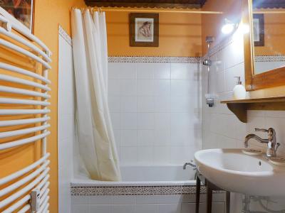 Holiday in mountain resort 1 room apartment 3 people (1) - Lognan - Chamonix - Accommodation