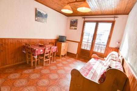 Holiday in mountain resort 2 room apartment 4 people - Maison Grand Galibier - Valloire - Living room