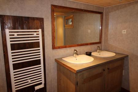 Holiday in mountain resort 6 room duplex cottage 14 people (01) - Maison Matisse Verel - Aussois - Shower room