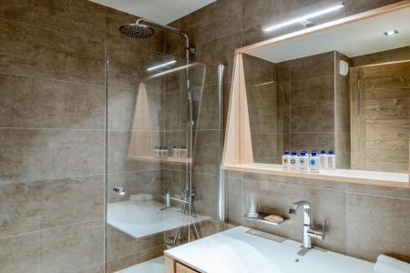 Holiday in mountain resort 4 room apartment 8 people (D10) - Mammoth Lodge - Courchevel - Shower room