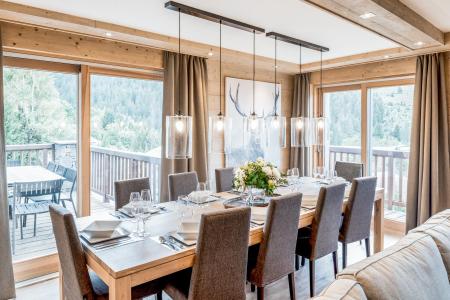 Holiday in mountain resort 5 room apartment 8 people (D06) - Mammoth Lodge - Courchevel - Table