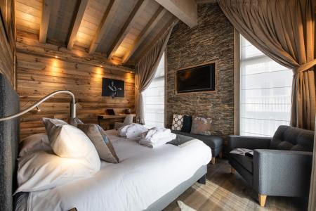 Holiday in mountain resort 8 room apartment 14-16 people (D15) - Mammoth Lodge - Courchevel - Master bedroom