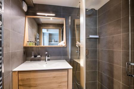 Vacanze in montagna Appartamento su 3 piani 8 stanze per 14-16 persone (D15) - Mammoth Lodge - Courchevel - Bagno con doccia