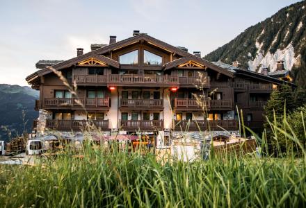 Holiday in mountain resort Manali Lodge - Courchevel - Summer outside