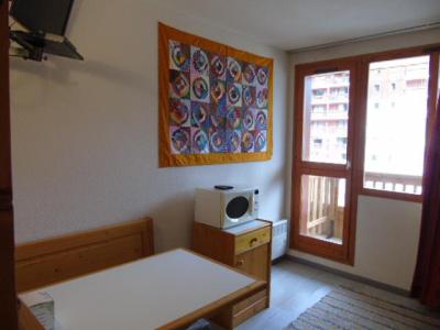 Holiday in mountain resort Studio 3 people (M2-334) - Melezets 2 - Valfréjus - Living room